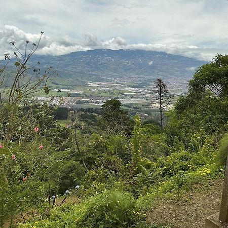 Hotel Vistas Del Cielo Cartago Kültér fotó